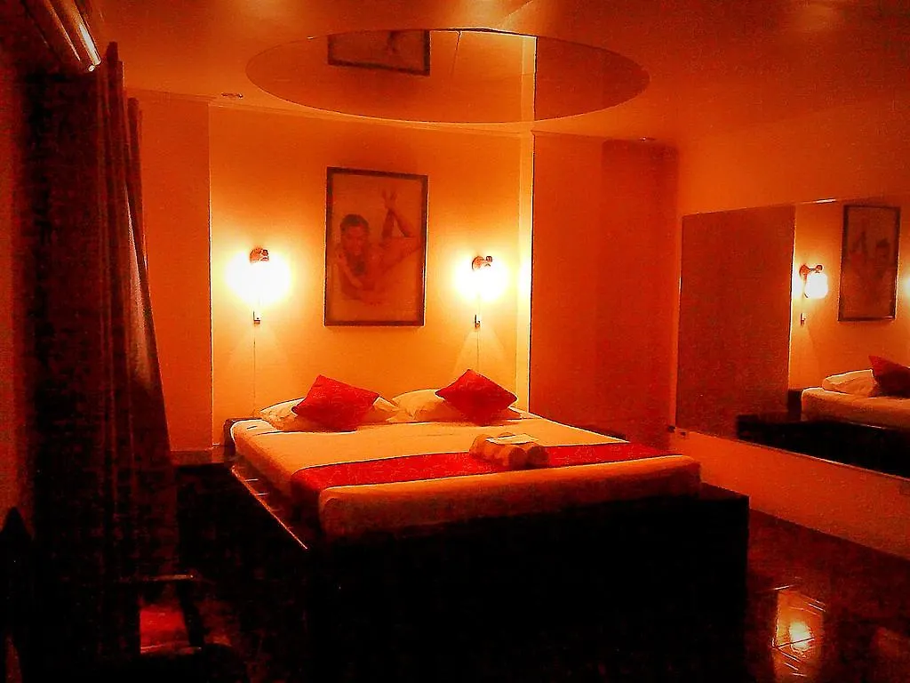 Centauro Hotel Ángeles 2*,
