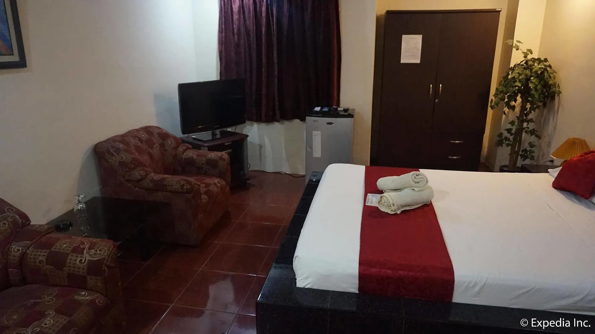 Centauro Hotel Angeles 2*,  Philippines
